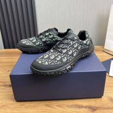 スニーカー ディオール DIOR...