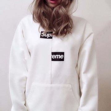 パーカー SUPREMEコピー...