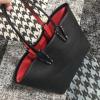 魅力的 2022  A4 iPad 収納できる 使い勝手のいいバッグ Christian Louboutinコピー クリスチャンルブタンコピー   
