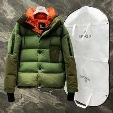 高評価の人気品 MONCLER...