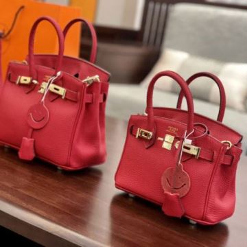 大人気アイテム！入手困難 エルメス HERMES エルメスコ...