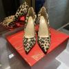 ムダな装飾を排したデザイン Christian Louboutinコピー シューズ  ハイヒール クリスチャンルブタンコピー 大人っぼい