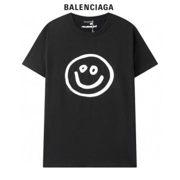 バレンシアガコピー 2色可選 落ち着いた質感 半袖Tシャツ 強い魅力を感じる一枚  BALENCIAGAコピー 2022