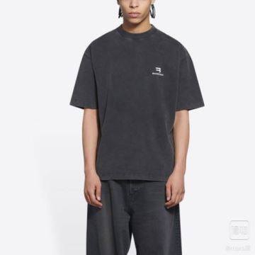 バレンシアガコピー 今一番HOTな新品 BALENCIAGAコピー 2022 半袖Tシャツ カジュアル