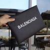 早くも完売している バレンシアガコピー 抜群な楽チン感ある大定番 2022 ビジネスケース BALENCIAGAコピー   