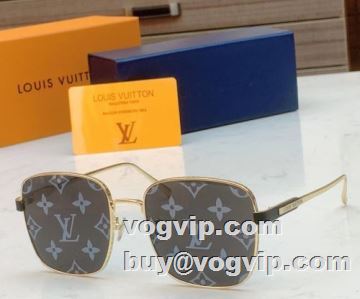 ルイ ヴィトン LOUIS V...