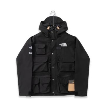 2022最新入荷 SUPREM...