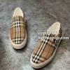 早くも完売している スーパーコピー バーバリー BURBERRY カジュアルシューズ スリップオン 履き心地良い、スポーツ、散歩、お出かけに最適