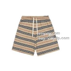 セレブ風 2022 バーバリー...