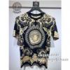 ヴェルサーチ偽物ブランド 2022 スタイリッシュな印象 イージーケアが何よりも魅力 ヴェルサーチ VERSACE 半袖Tシャツ