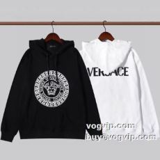 2022秋冬 ヴェルサーチ V...