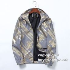 2022秋冬 魅力的 ヴェルサ...