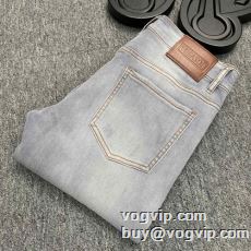 有名人の愛用品ヴェルサーチコピ...