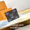 2023 ルイ ヴィトンコピー LOUIS VUITTON 財布 大人気☆NEW!! 二つ折り財布 M82297 男性 薄い財布 薄型