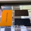 ブランドコピー優良店 2023 上質 大人気！ ルイ ヴィトン LOUIS VUITTON 長財布 三つ折り財布 2色可選
