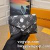 大人のセンスを感じさせる 2023 ルイ ヴィトン LOUIS VUITTON x YK Victorine 偽物ブランド 財布 M81865 抜群の収納力