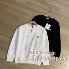 今一番HOTな新品 モンクレー...