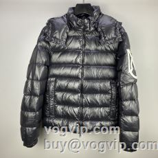 MONCLER ダウンジャケッ...