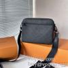 ブランドコピー専門店 2024新作品 サイズ豊富 ルイ ヴィトン LOUIS VUITTON ショルダーバッグ
