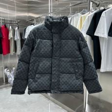 大絶賛！ バレンシアガ BALENCIAGAコピー ブランド ダウンジャケット 2色可選 2024新作登場 トップス 春 春服 秋 秋服 冬 冬服