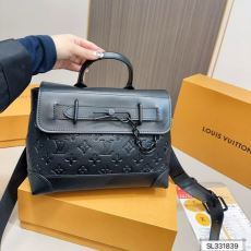 ルイ ヴィトン LOUIS V...