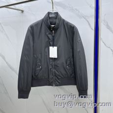完売品！モンクレール MONC...