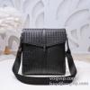 ボッテガ ヴェネタ BOTTEGA VENETA 2025春夏 斜め掛けバッグ ショルダーバッグ ブランドコピー激安販売屋 ずっと人気?