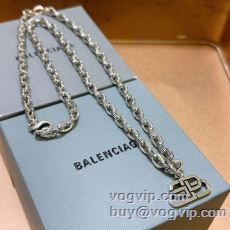 高級感演出 バレンシアガ BALENCIAGA ネックレス コピー ブランド 2025品質保証