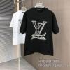 半袖Tシャツ 高級感演出 2色可選 ルイ ヴィトン ブランド 偽物 通販 2025お得定番 LV312