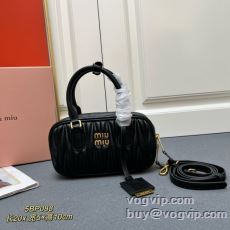 2025最新入荷 ミュウミュウ ブランドスーパーコピー WBAGMIU010 ショルダーバッグ ハンドバッグ 5色可選 首胸ロゴ