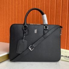 爆買い2025バーバリー BURBERRY NBAGBU04...