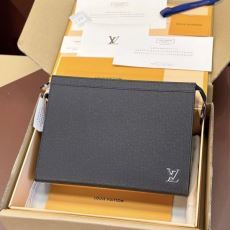 LOUIS VUITTONブラ...