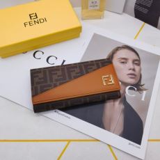 超限定即完売 フェンディ ブラ...