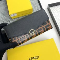 ずっと人気? フェンディ ブラ...