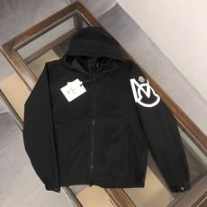 2025最新入荷 WTMO09...
