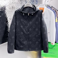 ルイ ヴィトン LOUIS V...