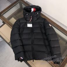 モンクレール MONCLERス...