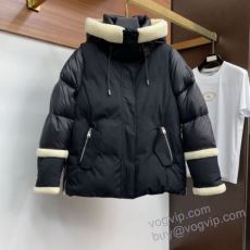 2025高級品 通販 モンクレ...