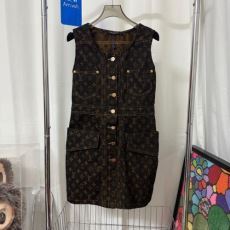 ルイ ヴィトン LOUIS V...