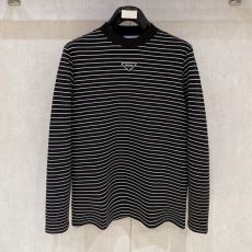 プラダ 偽物ブランド WTPR259 プルオーバーパーカー 2色可選 2025圧倒的な新作