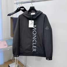 2025超人気新品 モンクレー...