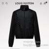 2025大特価！ ルイ ヴィトン コピーブランド WTLV319 革ジャケット 革ジャンパー ムダな装飾を排したデザイン