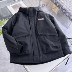 ずっと人気? バレンシアガ ス...