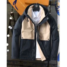 ファション性の高い ルイ ヴィトン ブランドコピー MYLV011 保温効果は抜群 ダウンジャケット 2026品質保証定番人気