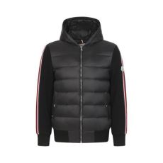 上品に着こなせ モンクレール ...