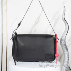 ◆モデル愛用◆ ショルダーバッグ 3色可選 フェンディ FE...