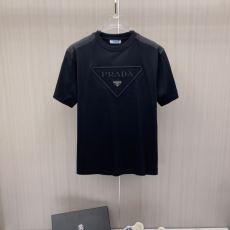 優美なお出かけスタイル プラダブランド 偽物 通販 NXZPR027 半袖Tシャツ 2色可選 2026人気定番爆買い