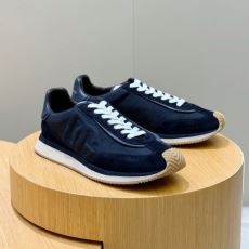 スニーカー 売れ筋のいい カジュアルシューズ ドルチェ＆ガッ...