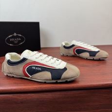 落ち着いた質感 プラダブランドコピー NXIEPR023 スニーカー カジュアルシューズ 2026爆買いお買い得