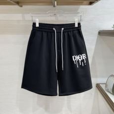 おしゃれに絶大な人気の ディオ...
